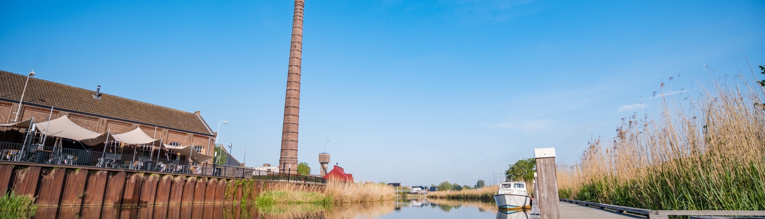 Uitzicht over het water bij de dru